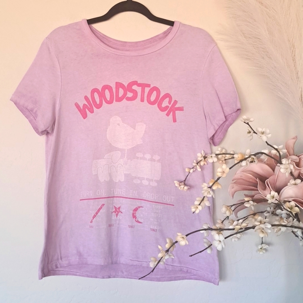 WOODSTOCK graphic tee size L